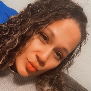 Meet your Posher, Jackeline